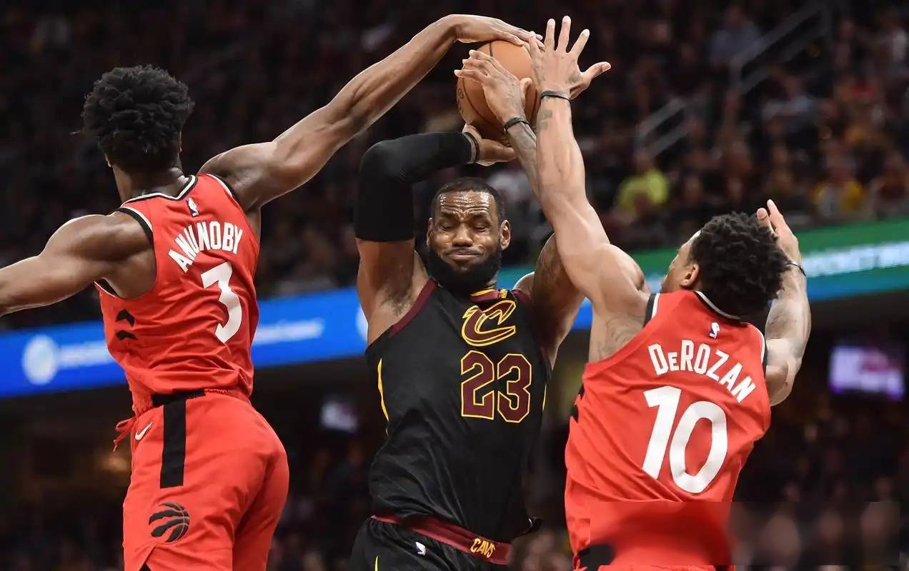 关于爵士击败猛龙，米切尔全能表现砍分的信息