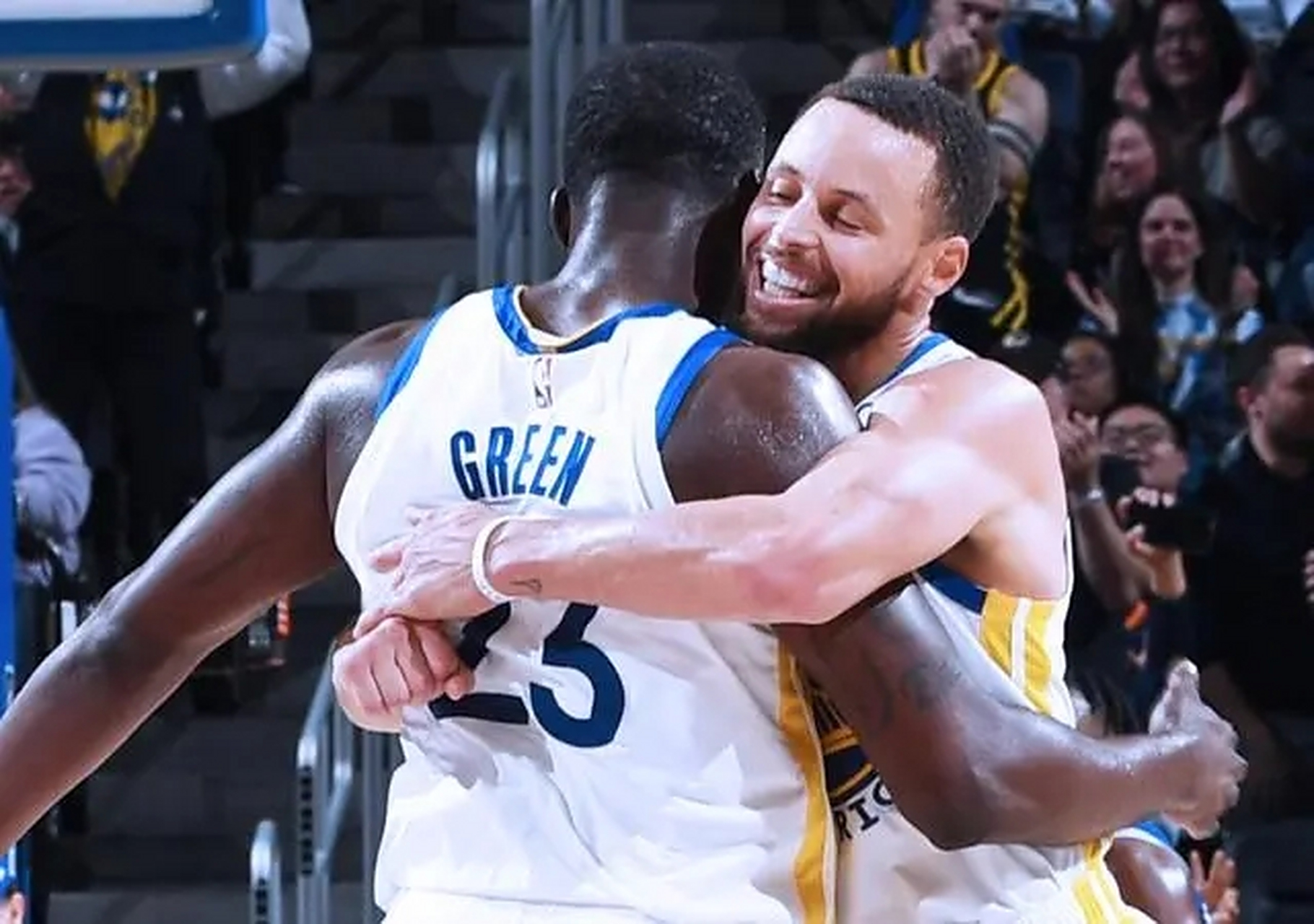 勇士客场击败骑士迎来两连胜