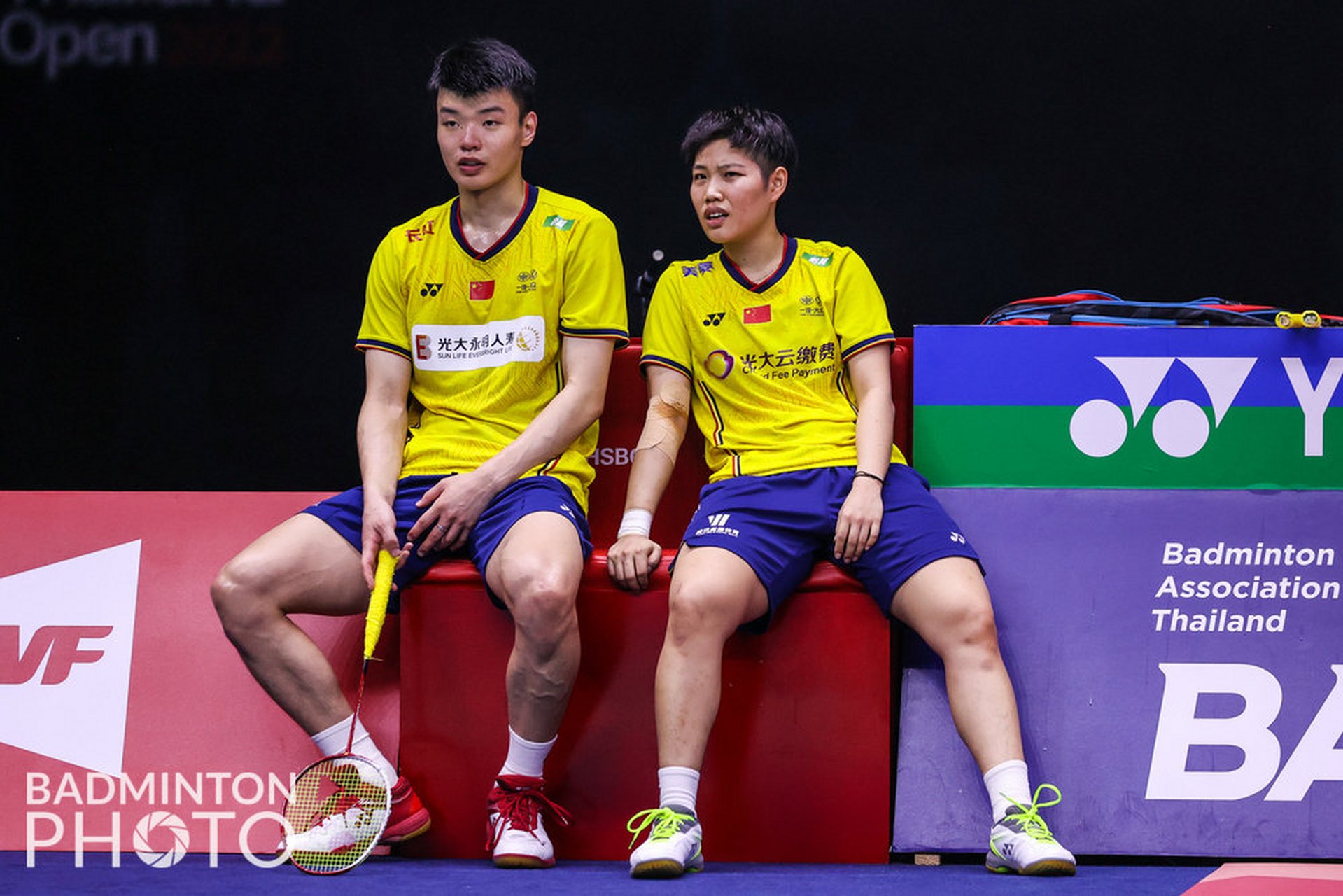 pg电子试玩网站-印尼队横扫马来西亚队，黄鸭组合扛起全队