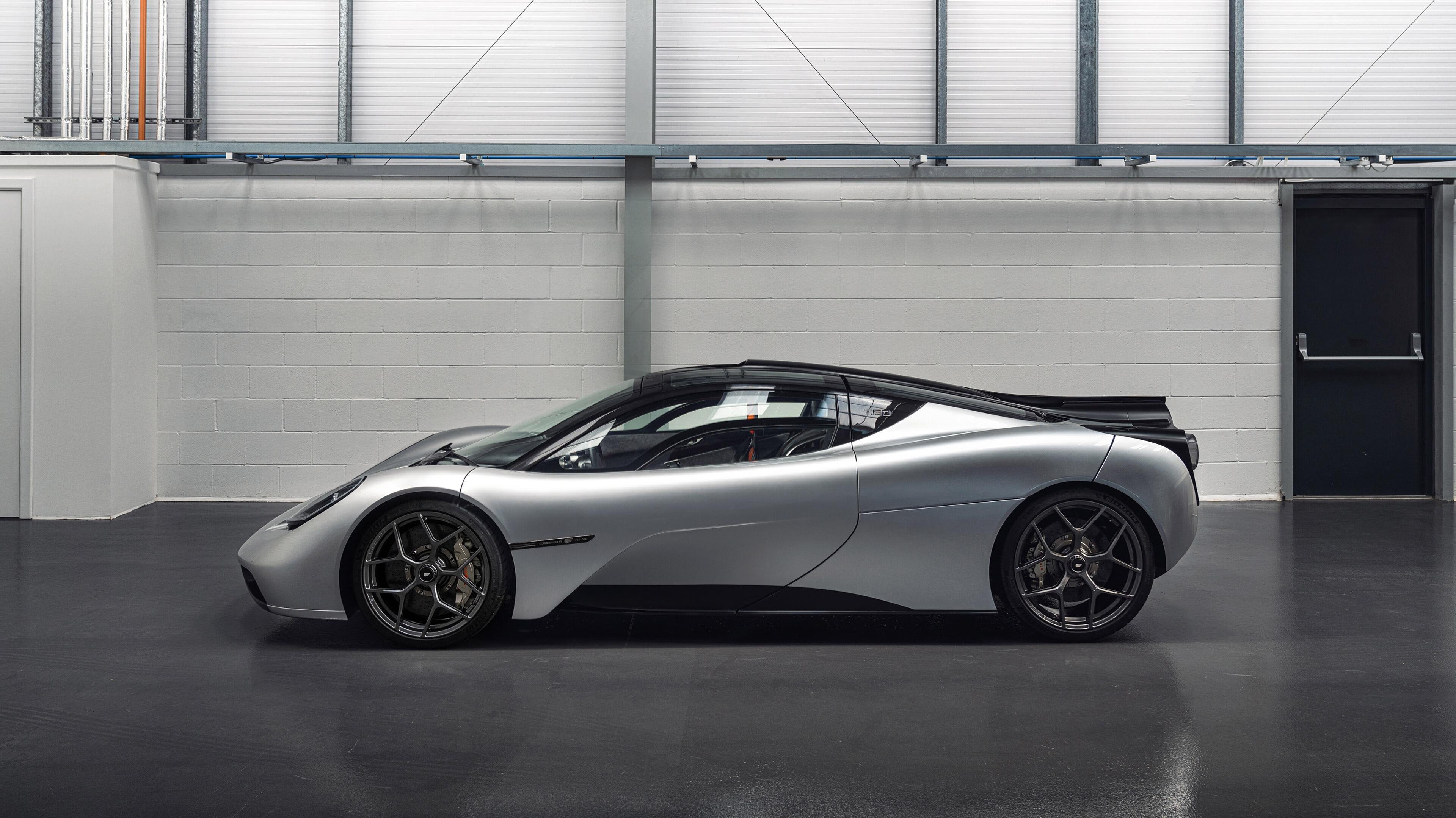 赛道与球场的不眠夜，F1揭幕战与杜兰特的无解对决