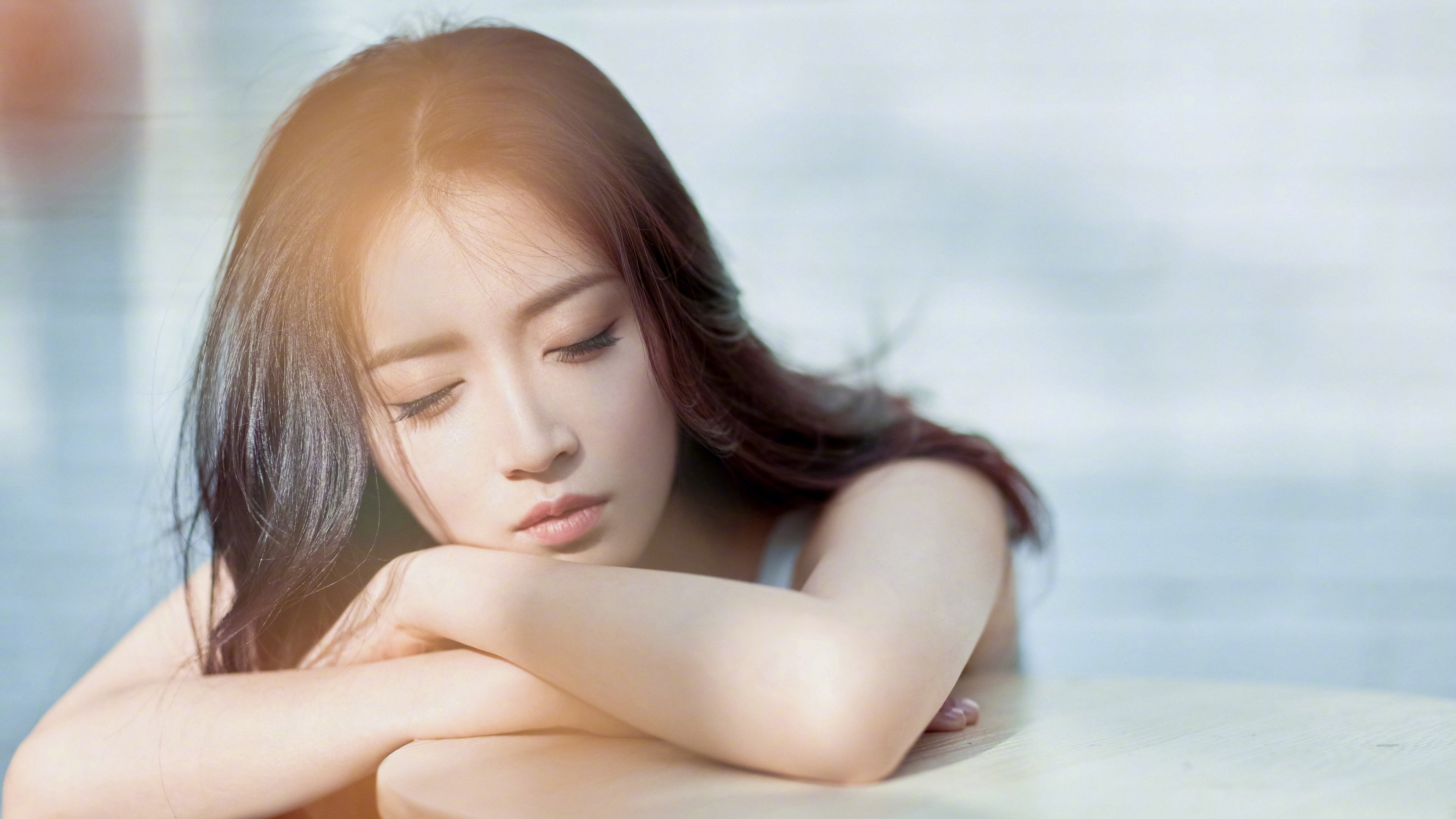 赛道的轰鸣，足球的尖啸，阿圭罗在F1之夜诠释终极个人能力